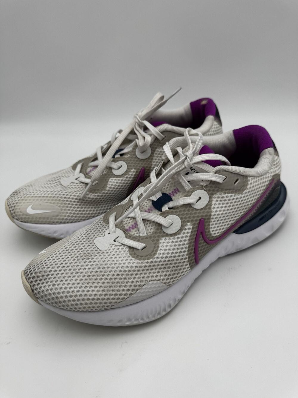 Nike Renew Run 2 Women’s Size 9.5 Gray Purple Running Shoes CK6360-002
